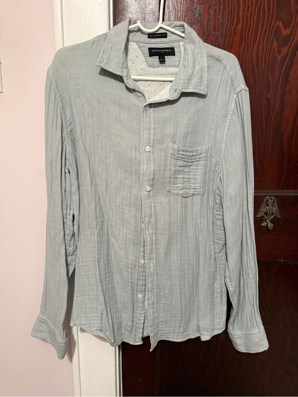 Banana Republic Men's Light Gray Cotton Button-Down Shirt